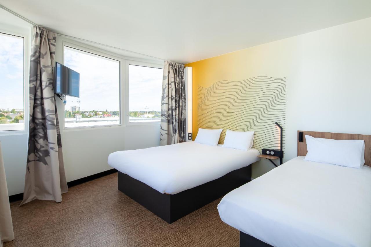 B&B Hotel Massy Gare Tgv Buitenkant foto