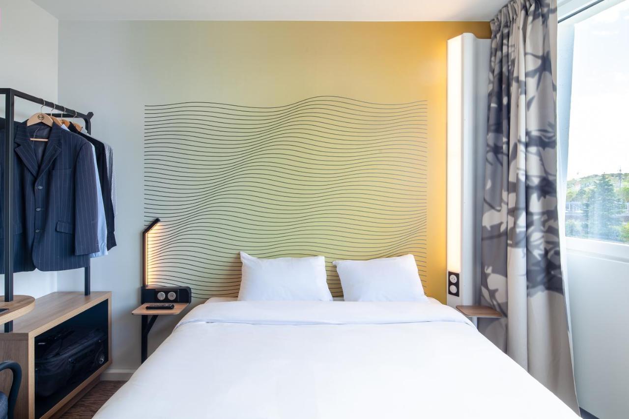 B&B Hotel Massy Gare Tgv Buitenkant foto
