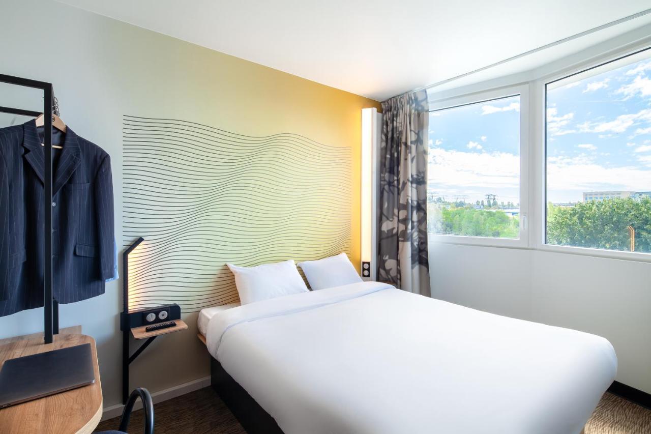 B&B Hotel Massy Gare Tgv Buitenkant foto