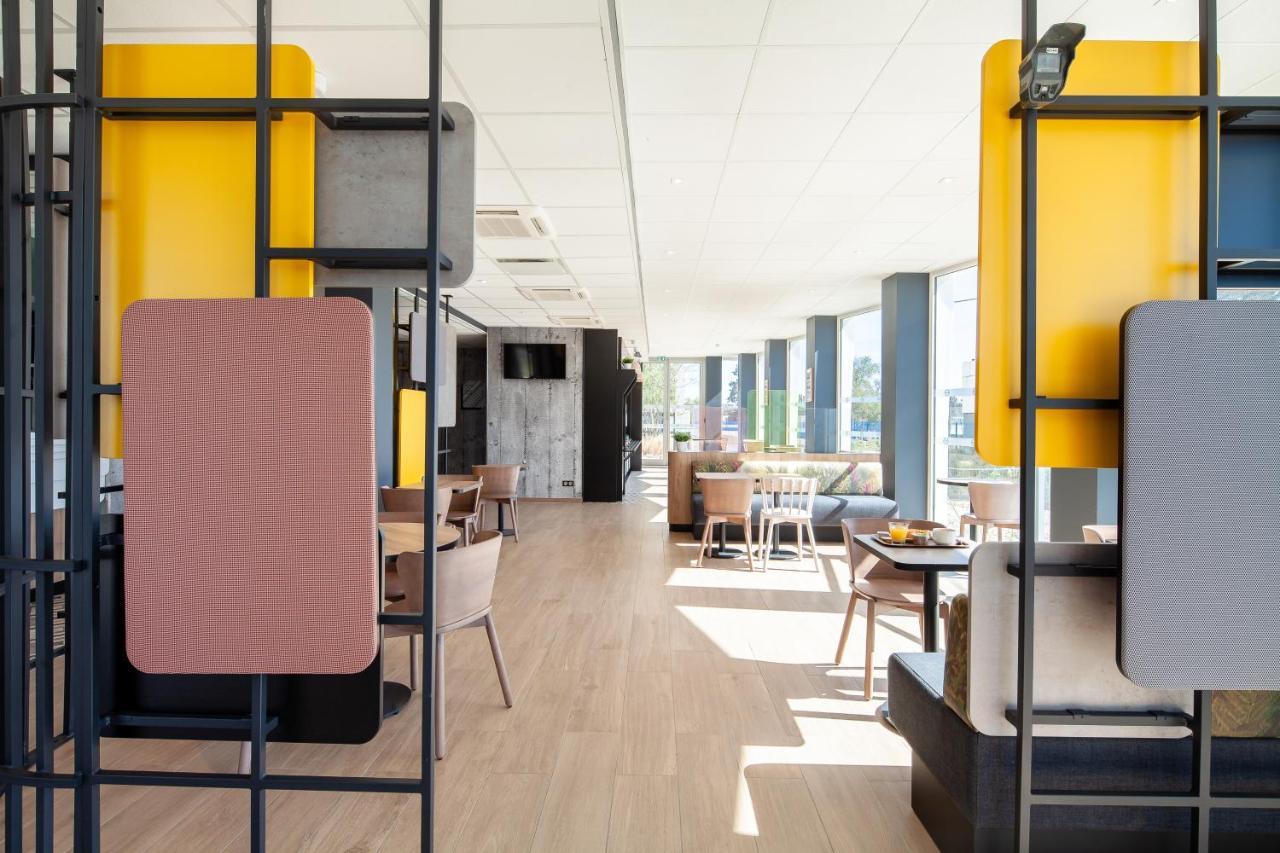 B&B Hotel Massy Gare Tgv Buitenkant foto