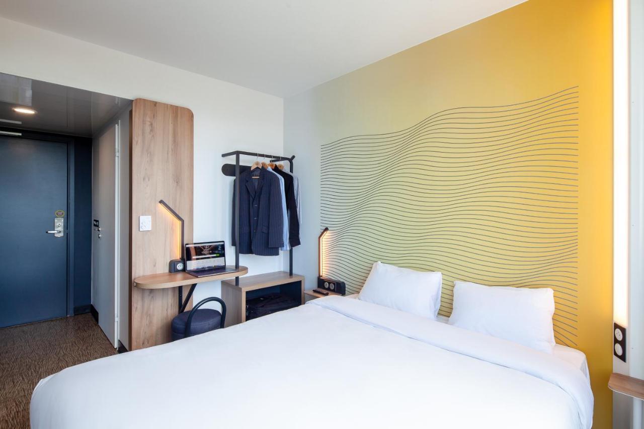 B&B Hotel Massy Gare Tgv Buitenkant foto