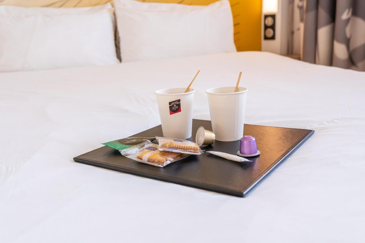 B&B Hotel Massy Gare Tgv Buitenkant foto